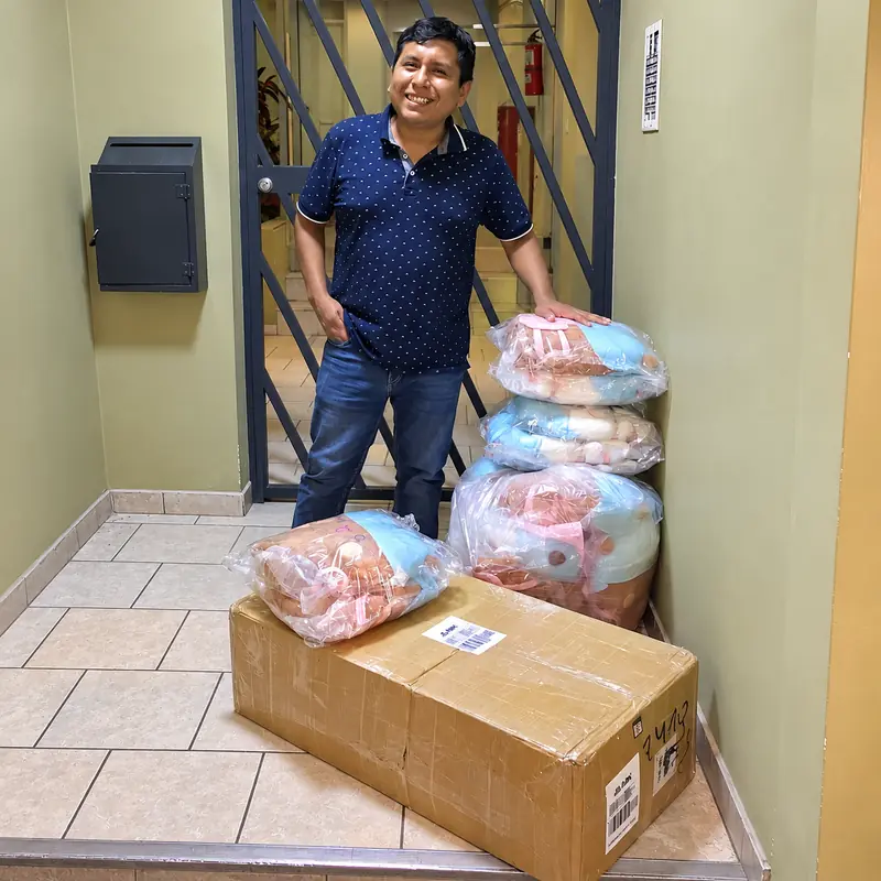 Entrega a Carlos Calzado en Lima